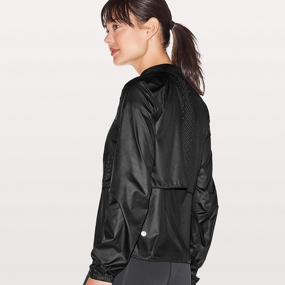 lululemon athletica Jackets & Blazers - Womens Deep Inhale Jacket
